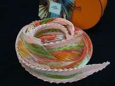 HERMES AU DELA DES CINQ MERS Cal prisse Silk 100 Scarf Pink Ap9760