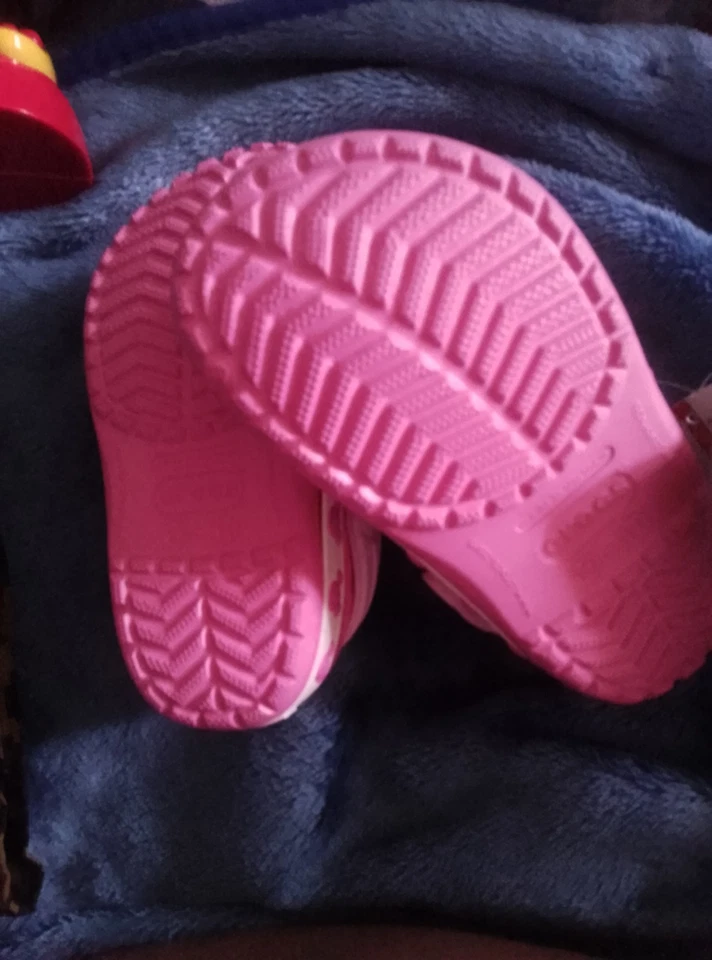 Crocs Disney 🩷 Pink Mickey Mouse Cut Outs - Image 3 of 4