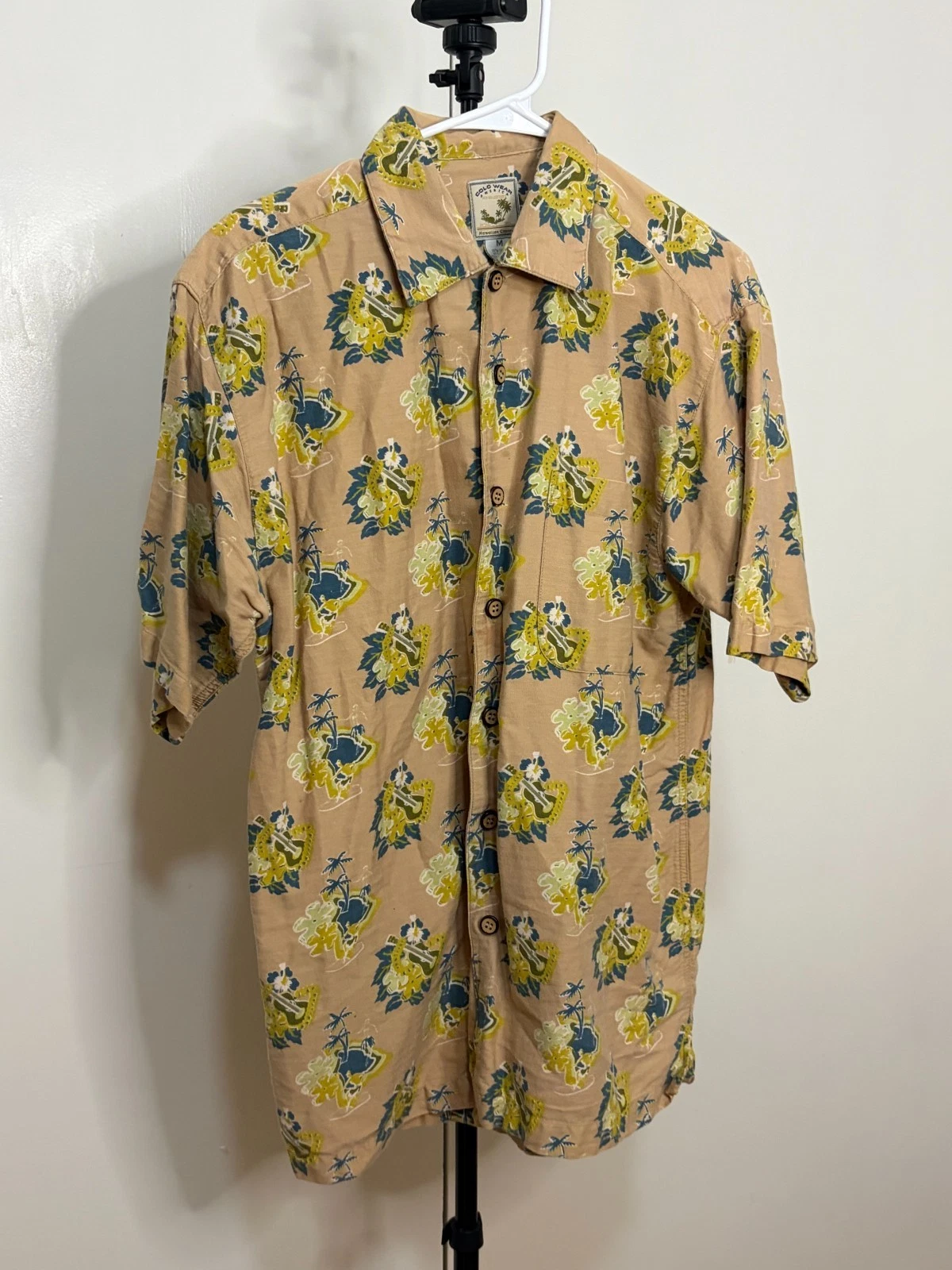Cold Wear America Hawaiian Classics Button-Up Shirt – Men's M
Opens in a new window or tab