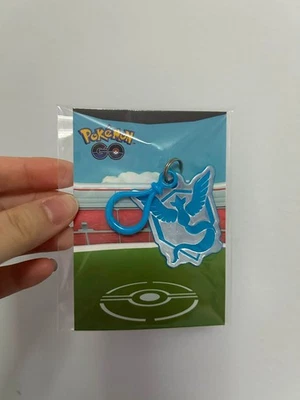 Pokémon GO Fest Team Mystic Blue Promotional Keychain Brand New Clip On Articuno - image 1 of 2