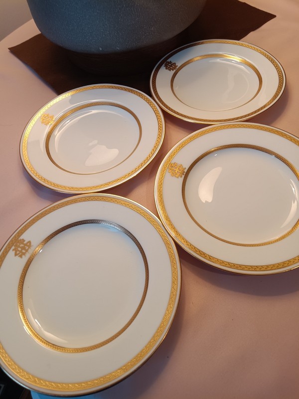 Gourgeous authentic Tiffany & Co Minton's Set of Four 6''Small plates