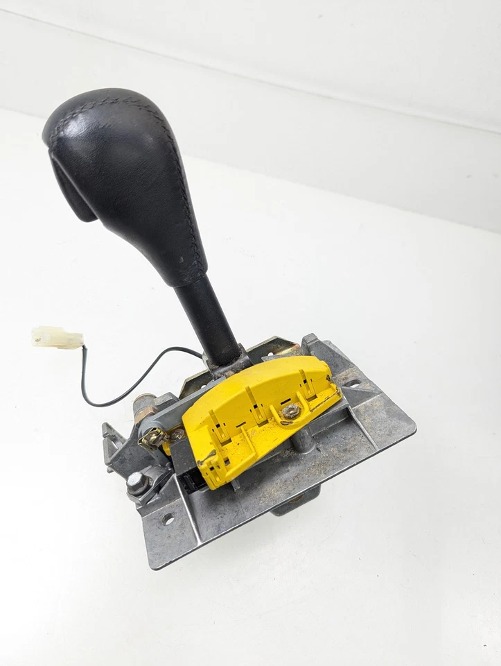 BMW 318ti E36 HATCHBACK Automatic Gear Shifter Selector Fits 1992-1999 92 93 94 - Image 3 of 4