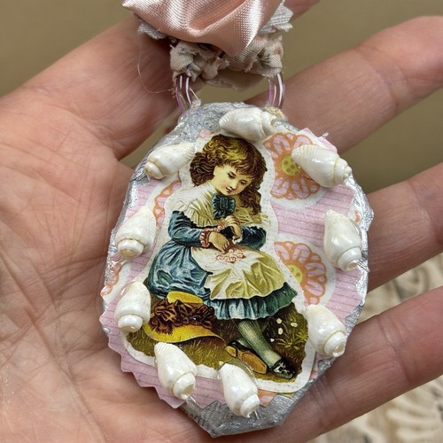 Necklace Vintage Girl Fabric Shells Unique Handmade Upcycled Statement Jewellery - Picture 4 of 8