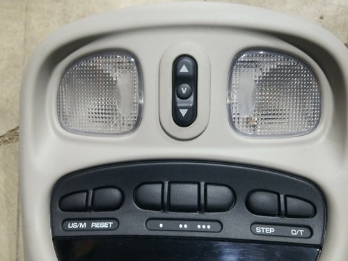 1998-2004 Chrysler Concorde 300M Overhead Console OEM. 04760145BI - Foto 3 di 7
