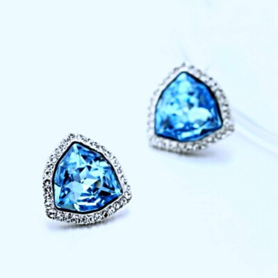 18k white gold filled made with SWAROVSKI crystal trilliant cut stud earrings