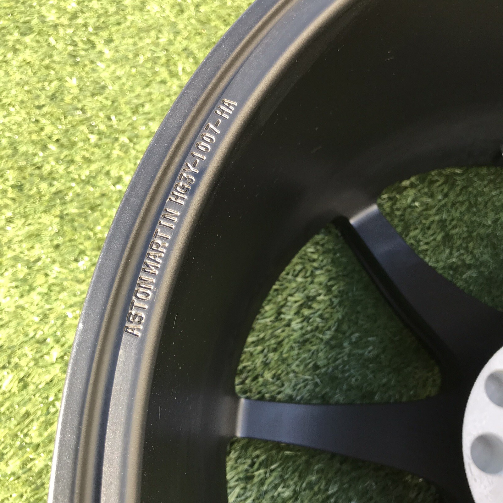 19 ASTON MARTIN BLACK OEM GENUINE RIM APPTECH FORGED VULCAN RIM GT12