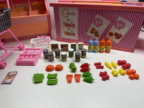 Vintage Barbie Supermarket Play set 1991 With Accessories #7573
