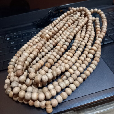 Fragrant sandalwood tasbih contains 500 palace sandalwood beads