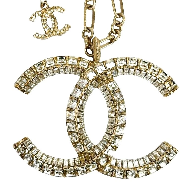 Collares y colgantes De moda con CHANEL