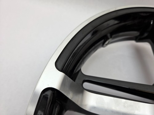 OEM 2024 and Up Harley Davidson Touring Street Glide Front 19" Wheel 40900926 - Picture 19 of 20