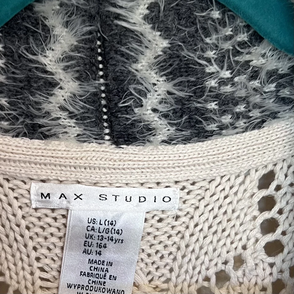 Chaleco Suéter Max Studio Niñas Talla L (14) Gris Crema Crochet Frente Abierto Boho Foto 3 de 4