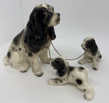 Estatuillas de porcelana vintage Springer Spaniel mamá, 2 cachorros con cadenas hechas en Japón
