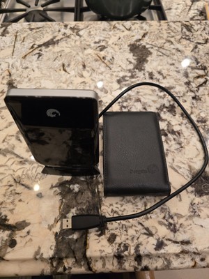 Seagate FreeAgent GoFlex PRO 500 GB 9ZR8N1-500 External Portable Hard Drive USB