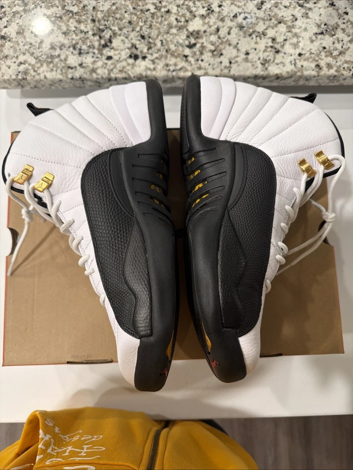Air Jordan 12 Retro 2025 Taxi 10.5 Foto 2 de 4