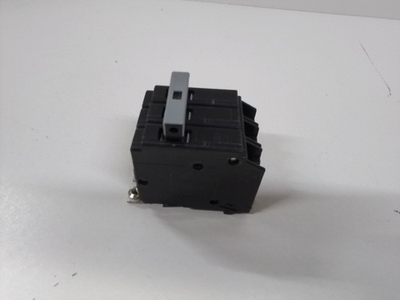 #ad CUTLER HAMMER CHB3100 100A 240V 10kA 10000 Metal Foot Tab 3 Pole Phase CH3 $309.00