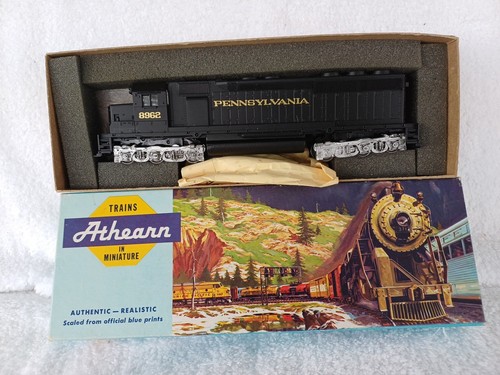 Athearn HO 4166 Diesel Road Loco EMD Type SD45 No.8962 Pennsylvania Railroad PRR | Zustand: Used