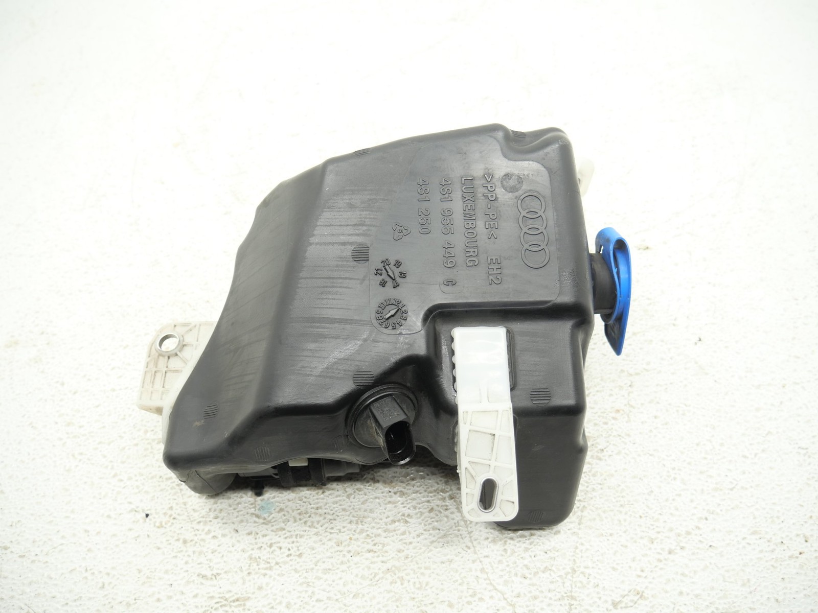 Audi R8 Spyder 2017-2023 Washer reservoir P/N 4S1955449C