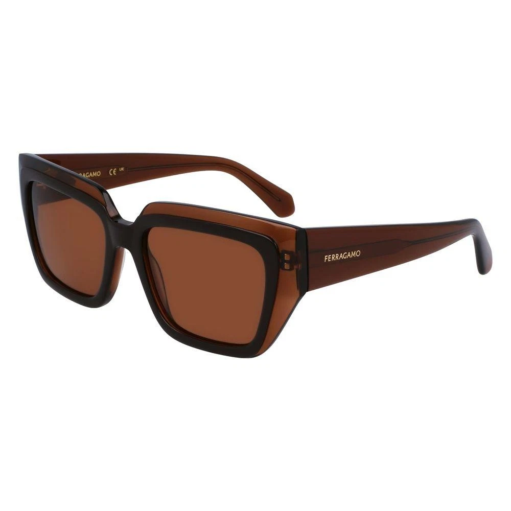 Salvatore Ferragamo SF2002S sunglasses  chunky acetate butterfly frame in brown. Butterfly frame sunglasses - Women | Ferragamo main image 2