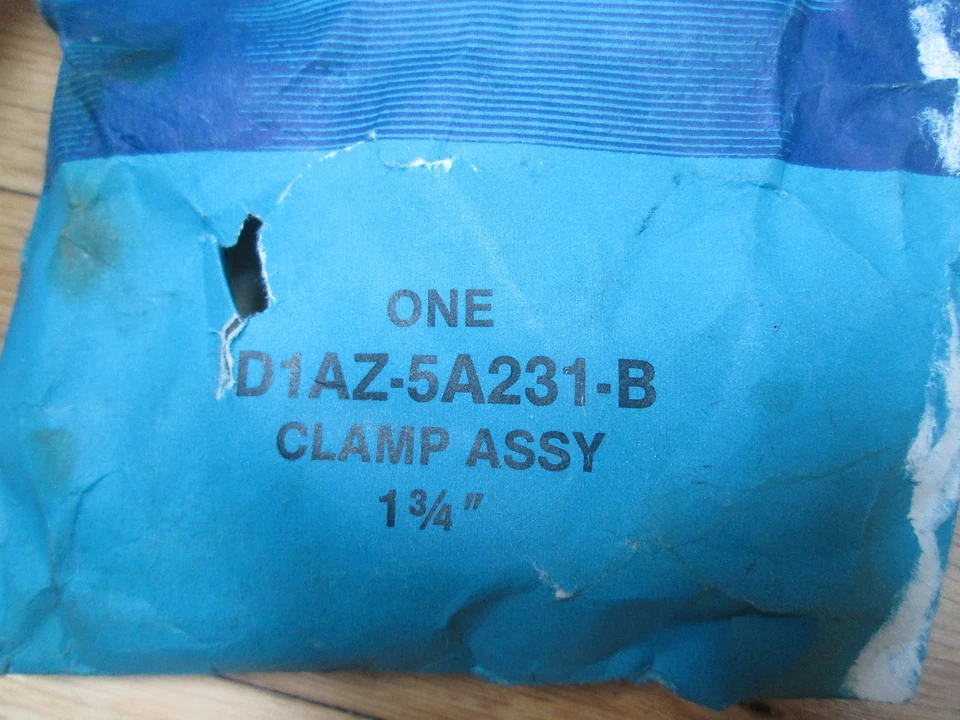 SILENCIADOR Y ABRAZADERA DE ESCAPE FORD PINTO 1971 1972 NUEVO EN STOCK 4 CILINDROS D1AZ-5A231-B Foto 2 de 2