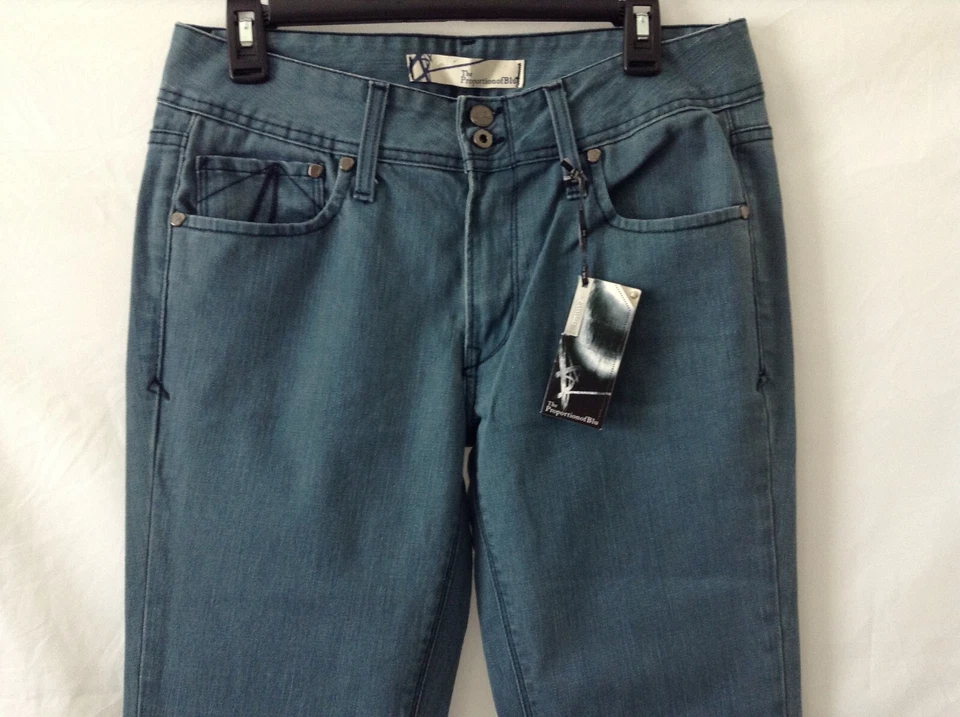 Pantalones de mezclilla para mujer The Proportion of Blu acampanados azul claro talla 30 nuevos Foto 2 de 4