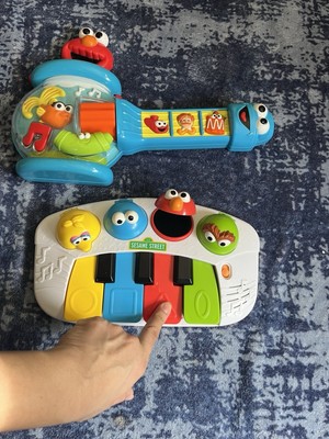 Sesame Street Singing Friends Piano & Elmo's World Silly Sounds Guitar.