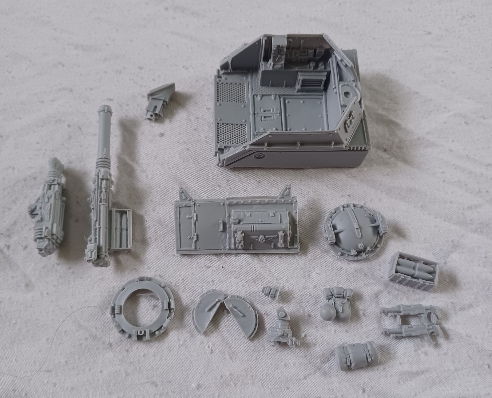 Imperial guard salamander command scout tank upgrade kit for older chimeras