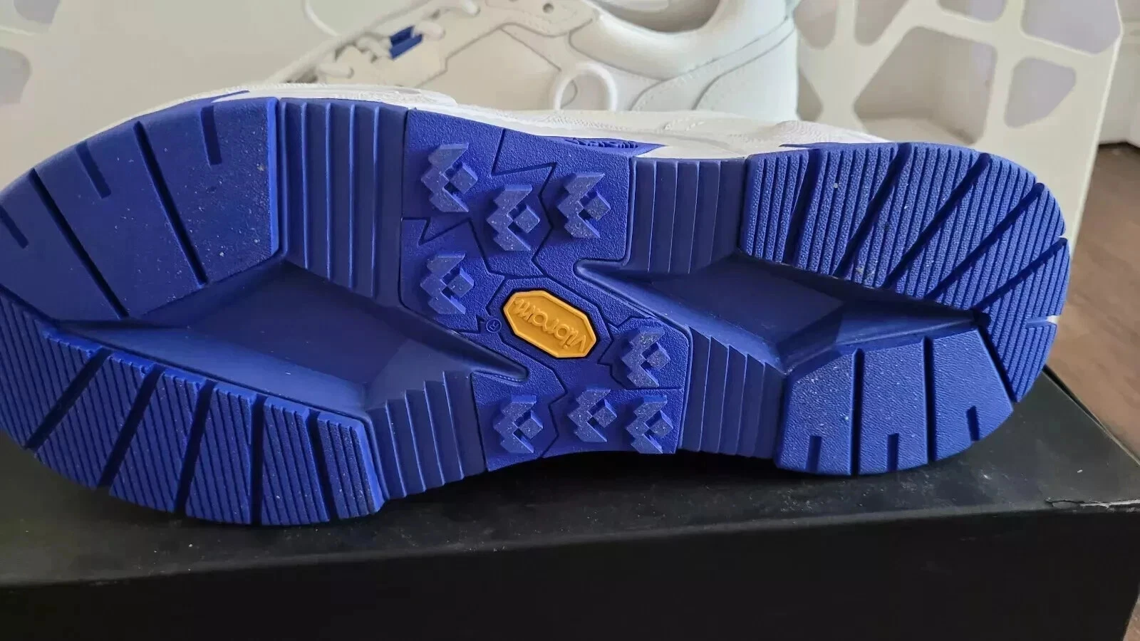  65%OFF Marcelo Burlon CRun sneakers uomo bianco suola VIBRAM 44 10 5US 10UK 29CM