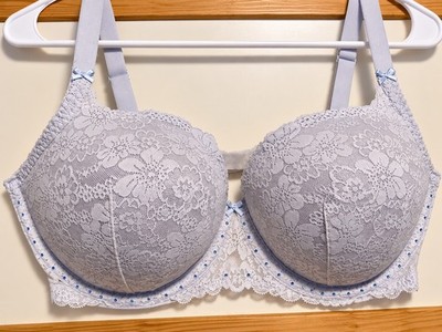 Victoria's Secret PINK 40DDD Gray Floral Lace Underwire T-Shirt Bra Rhinestone 