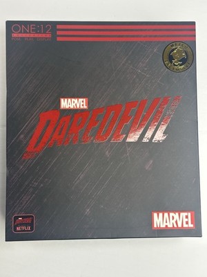 Mezco ONE:12 Marvel Netflix Daredevil Vigilante Edition Action Figure Exclusive