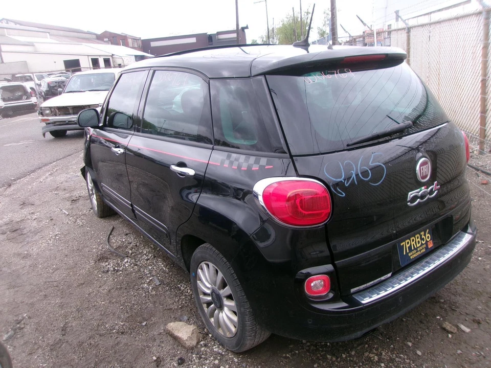 Cuarto de vidrio usado para: Fiat 500 2014 4 puertas tinte privacidad grado derecho A Foto 3 de 4