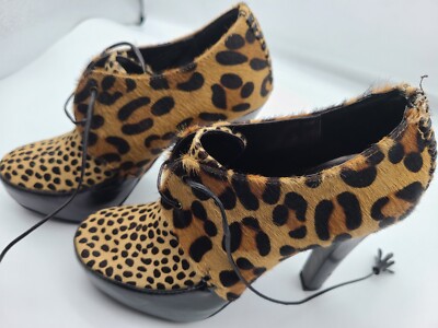 Carlos Falchi Lauren Leopard Hair Calf Ankle Booties Size 6M Vintage Heel shoe