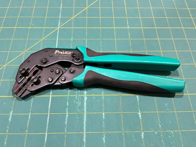 Pro'sKit 300-117 Ergo Lunar Crimper For RG8/RG11/BNC/TNC Connectors