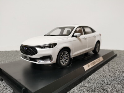 ミニチャンプス 1/18 FORD ESCORT フォード エスコート FORD ESCORT I LHD 1/18 MINICHAMPS 1968年型フォード