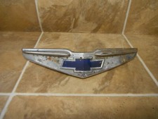 Chevrolet Gm C-1 Grille Hood Ornament Emblem Chrome Bow Tie Truck Automobile Chevrolet Gm C-1 Grille Hood Ornament Emblem Chrome Bow Tie Truck Automobile
