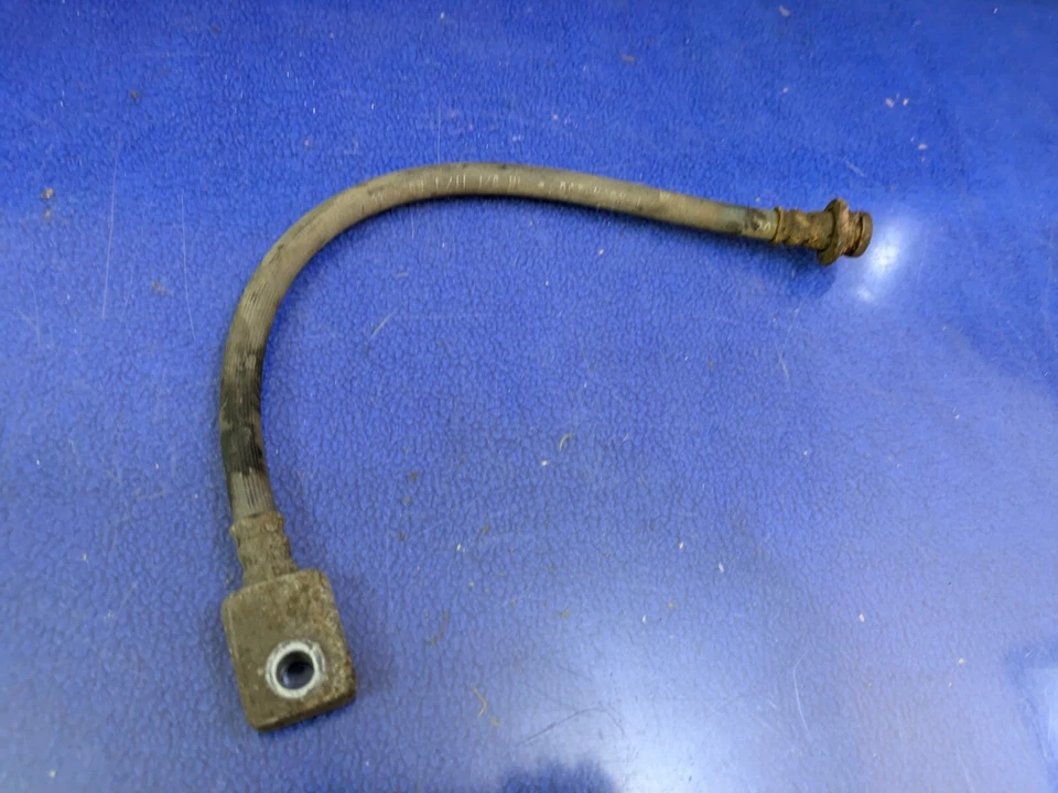 Infiniti Manguera Trasera OEM Pasajero Derecho Línea Freno Fx50 V8 Foto 4 de 4