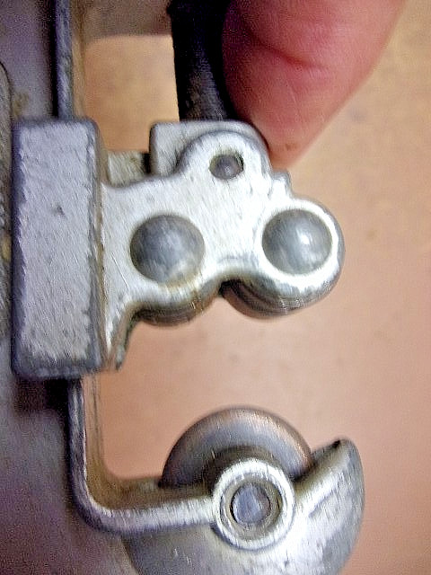 2 Vintage Small Pipe/Tubing Cutters Craftsman 1/8" - 1" & Imperial 1/8" - 3/4"