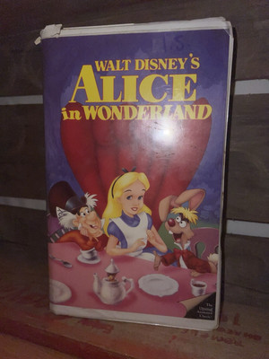 Vintage VHS: Alice In Wonderlan