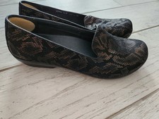 Dansko Olivia Slip Ons Shoes Bronze Snake Print Womens SZ 38/7.5-8 Loafers