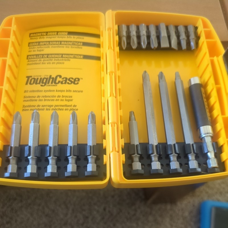 DEWALT 18 Piece Screwdriver Bit Set 