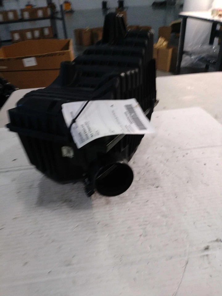 Conjunto de filtro de aire usado se adapta a: Buick Enclave 2018 3,6 grado A Foto 2 de 4