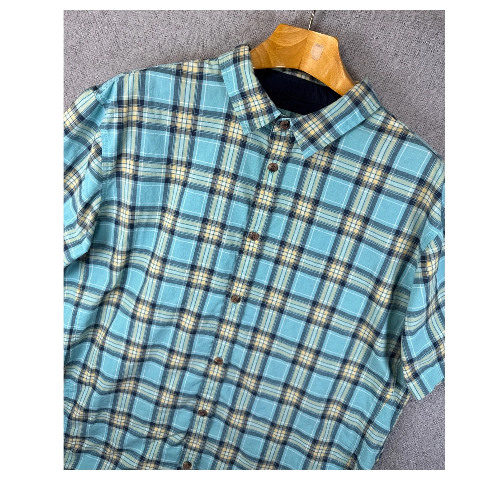 Prana Garden Shirt Mens XL Plaid Short Sleeve Button Up Organic Cotton Blend EUC