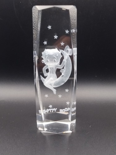 Betty Boop 3D Laser Etched Crystal Glass Paperweight Hologram 6" Betty On Moon - Picture 2 of 15