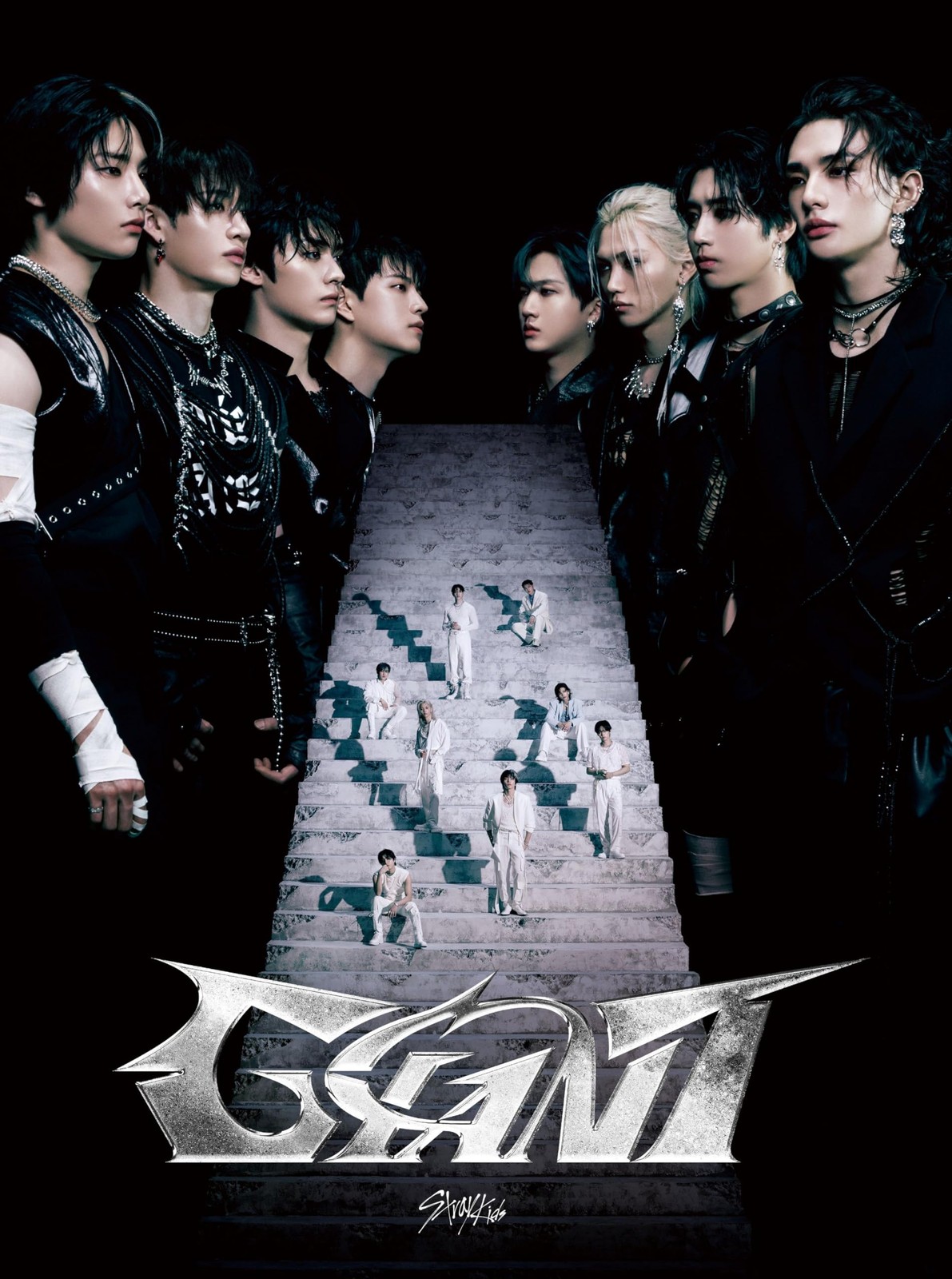 Stray Kids GIANT Type A  From Japan CD + Blu-ray 10tracks Music