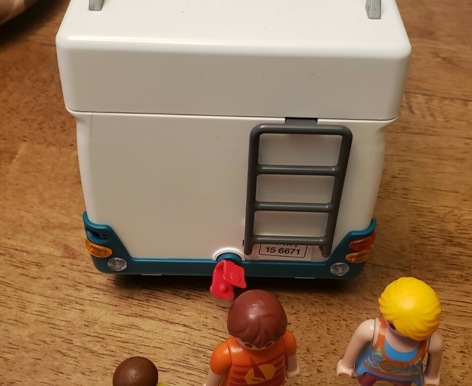 playmobil 6671 summer camper playset