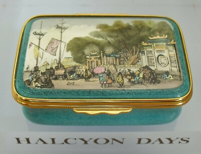 Halcyon Days ''The Great Temple at Macau'' Emaille Box - 2 1/2'' (>6,25 cm)