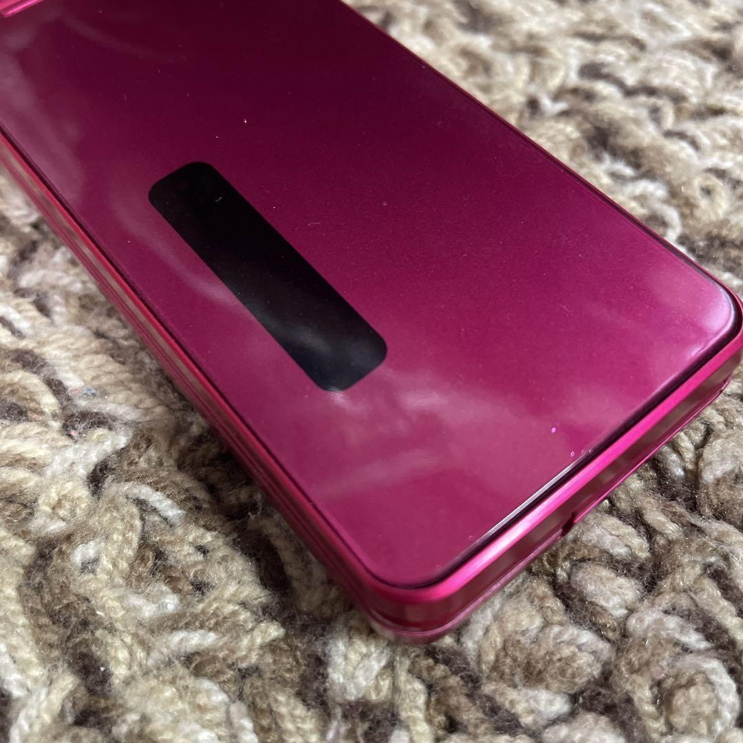 NTT Docomo Sh-05D Rose Box Accessories Japanese Flip Phone NTT Docomo Sh-05D Rose Box Accessories Japanese Flip Phone