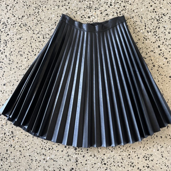 Outrageous Fortune Pleated PU Midi Skirt Black [SZ XXL] Curved Hem Faux Leather