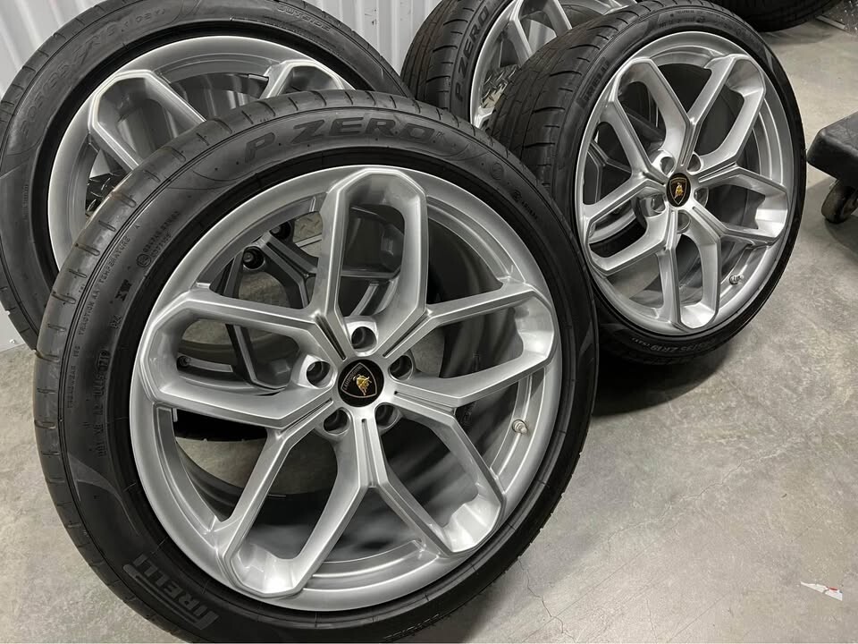 19" Lamborghini Huracan OEM Factory Staggered KARI Wheels Pirelli Tires TPMS Cap
