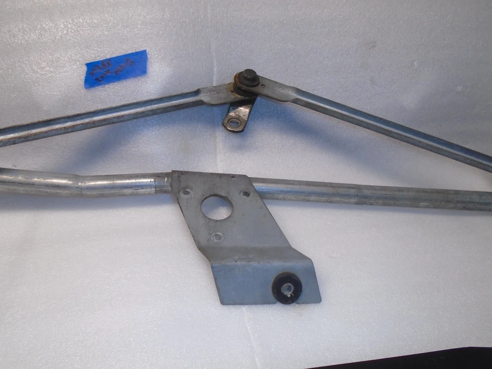 2014-17 MOBILITY VENTURES MV-1 WIPER TRANSMISSION ASSEMBLY LINKAGE & ARMS OEM - Image 3 of 4