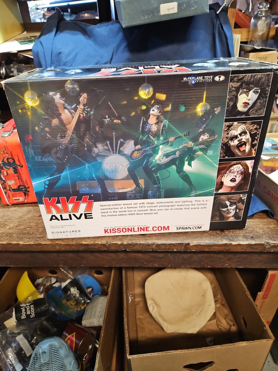 2002 McFarlane Limited Edition KISS ALIVE Box Set Stage 2002 McFarlane Limited Edition KISS ALIVE Box Set Stage